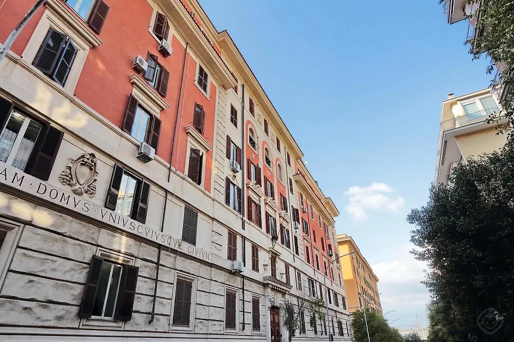 Authentic Family Apartment Roma
