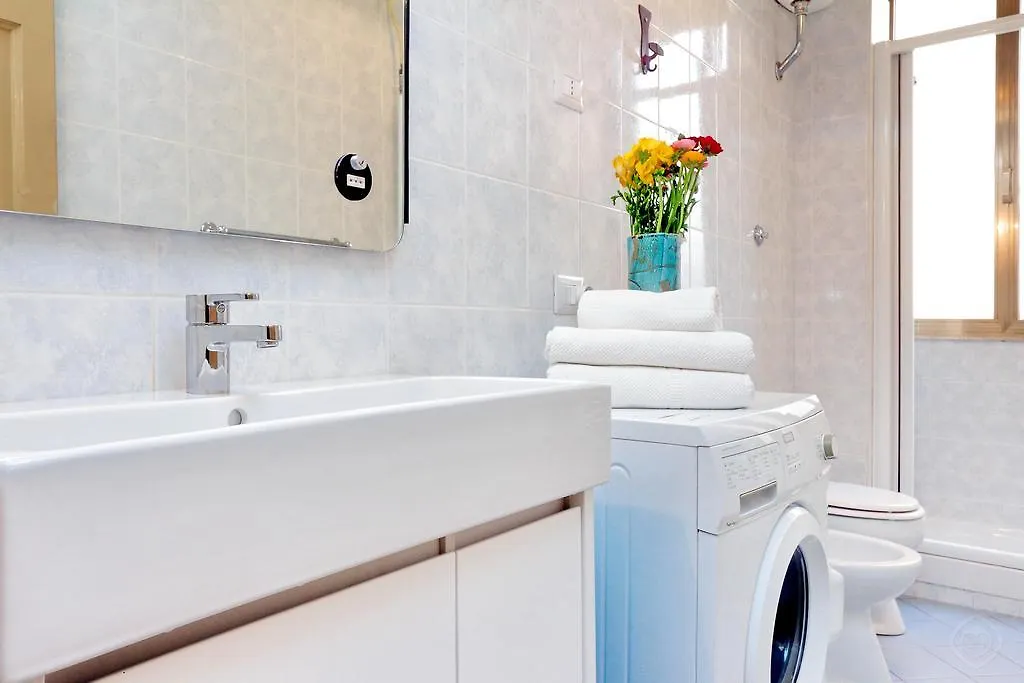 Authentic Family Apartment Roma