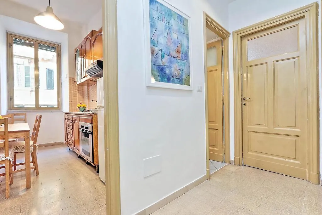 Authentic Family Apartment Rome
