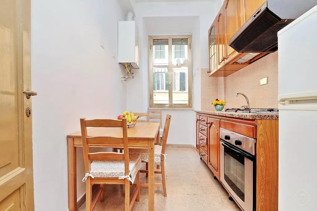 Authentic Family Apartment Rome