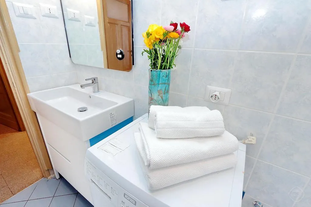 Authentic Family Apartment Rome