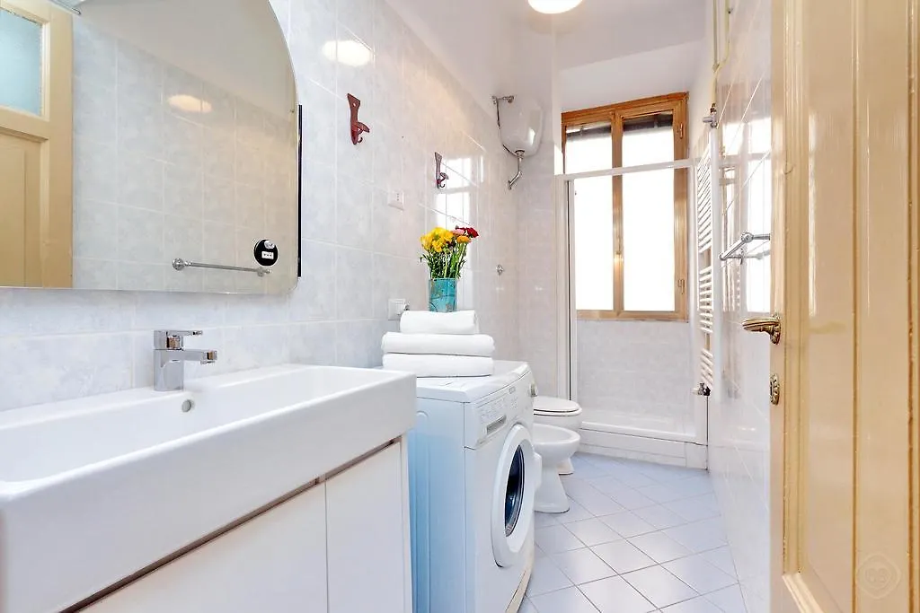 Authentic Family Apartment Rome